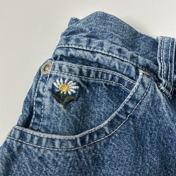 Emergency Exit Jean shorts Size 6 - Picture 4 of 6